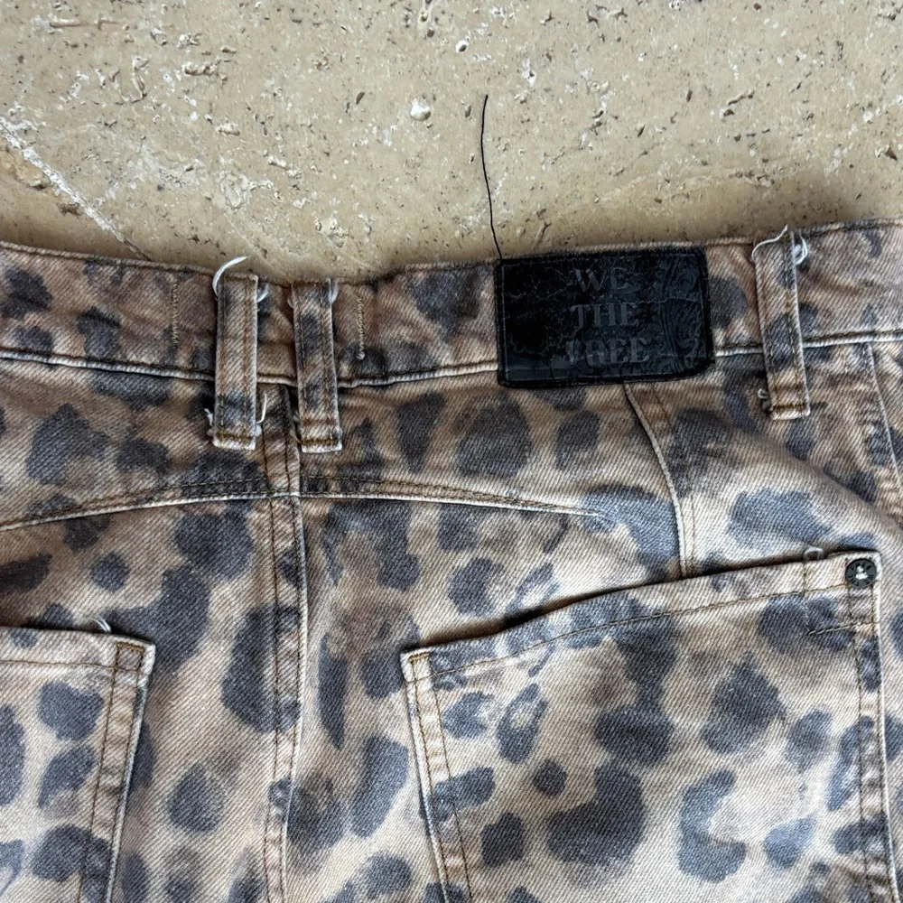 We The Free Good Luck barrel denim jeans - Picture 5 of 8